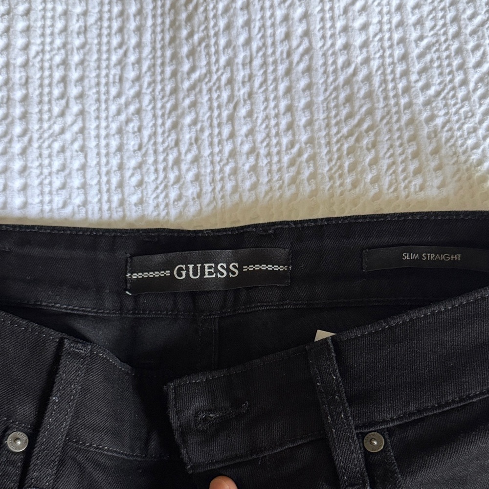 GUESS men’s Black Straight Leg Jeans